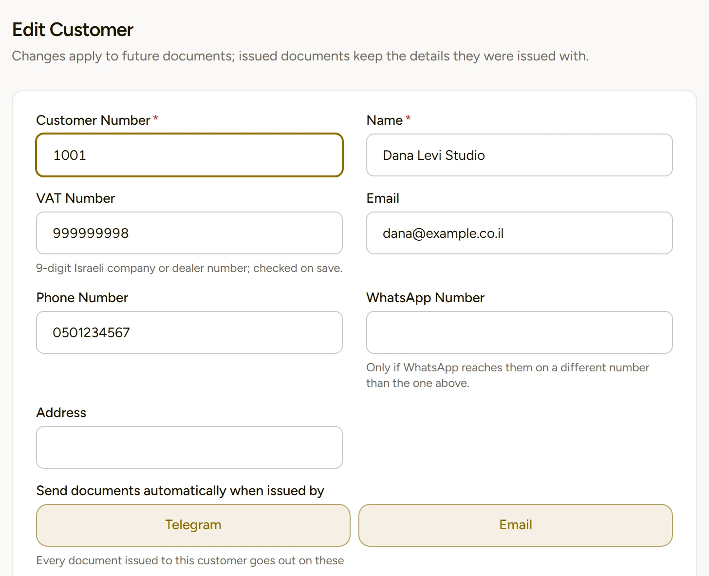A DocMeDocs customer card: automatic document delivery by Telegram and Email